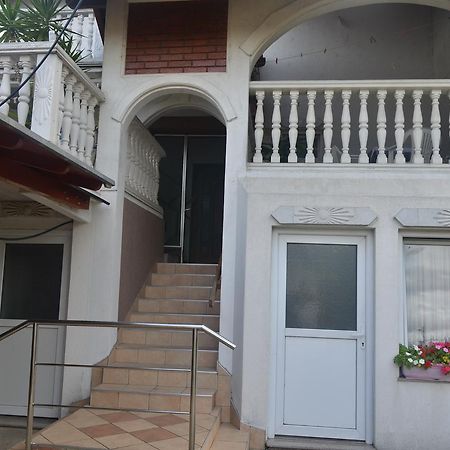 Prenociste Orhideja Hotel Odzak Exterior photo